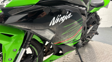 Kawasaki Ninja Zx 4 ZX400SRFNN (24MY)